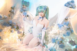 《2024年02月计划A 初音未来 粉蝶花精灵》｜星之迟迟 · 54张写真、1 个视频