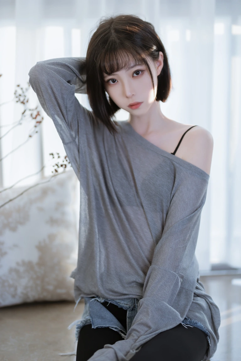 《半透毛衣》｜许岚 · 40张写真