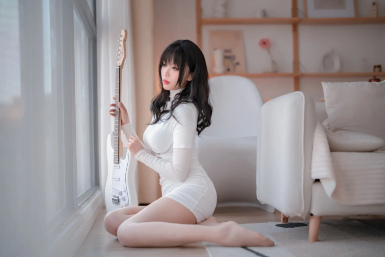 《NO.25 – 吉他妹妹肉丝套》｜轩萧学姐 · 61张写真