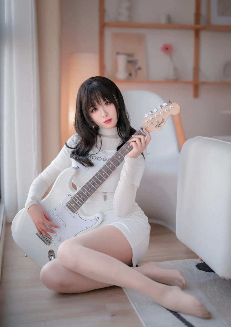 《NO.25 – 吉他妹妹肉丝套》｜轩萧学姐 · 61张写真