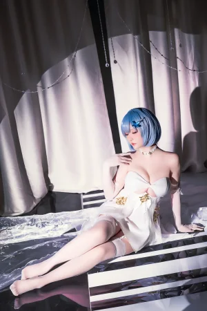 《2024年08月计划D 恰巴耶夫礼服》｜星之迟迟 · 25张写真