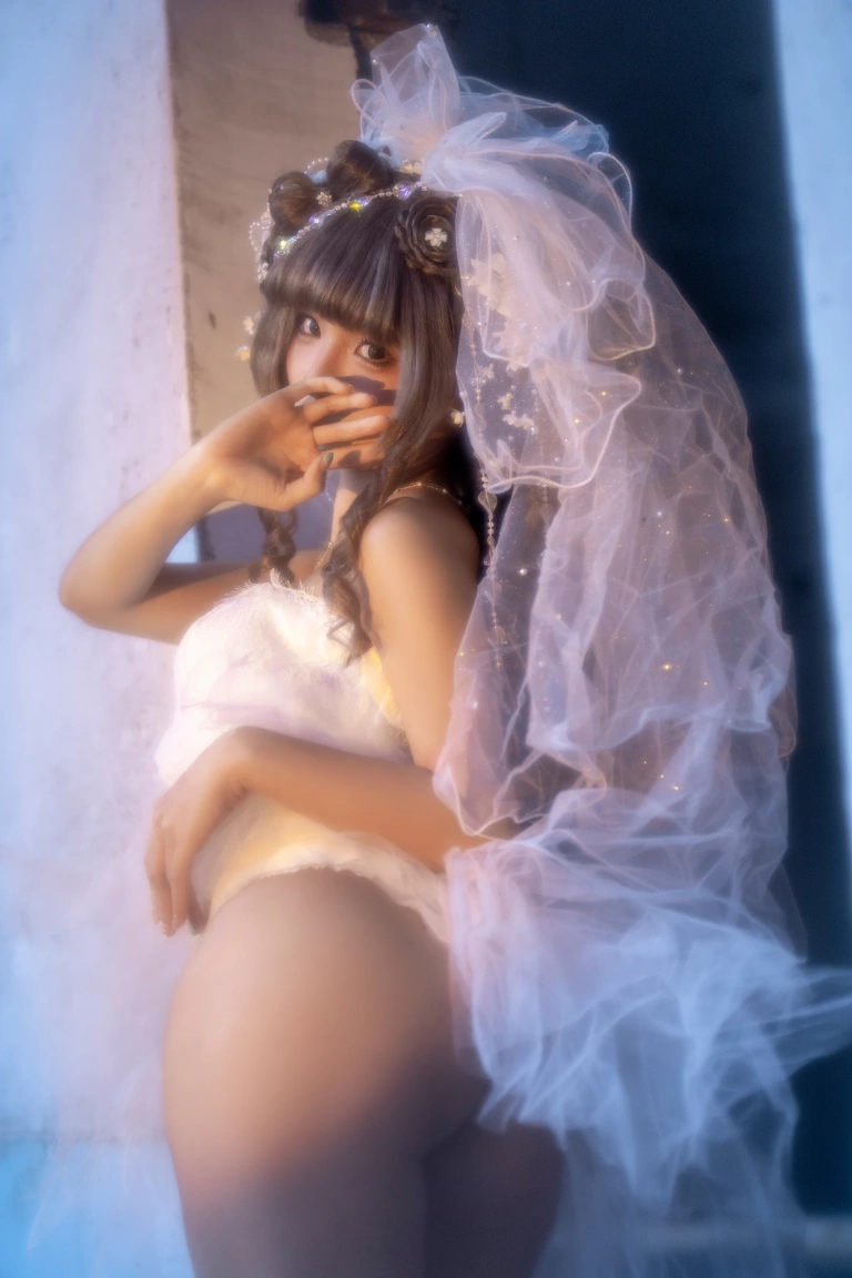 《二月T3订阅《婚纱》｜蠢沫沫 · 61张写真