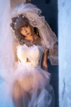 《二月T3订阅《婚纱》｜蠢沫沫 · 61张写真