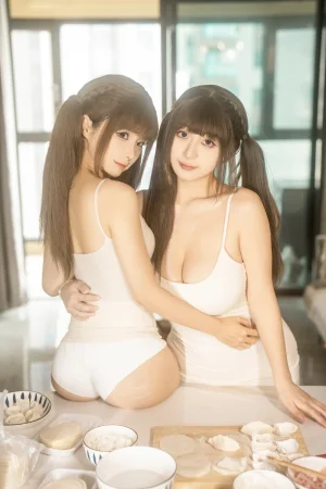 《双人新年贺岁》｜蠢沫沫&浅安安 · 103张写真