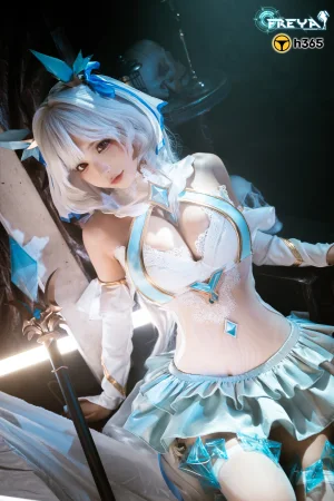《三月T3订阅《萝姬改》》｜蠢沫沫 · 14张写真