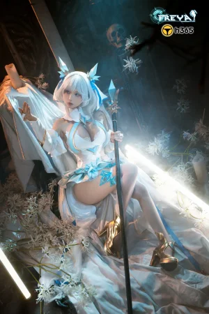 《三月T3订阅《萝姬改》》｜蠢沫沫 · 14张写真