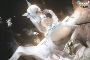 《三月T3订阅《萝姬改》》｜蠢沫沫 · 14张写真