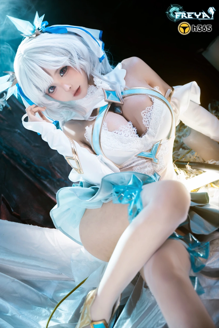 《三月T3订阅《萝姬改》》｜蠢沫沫 · 14张写真