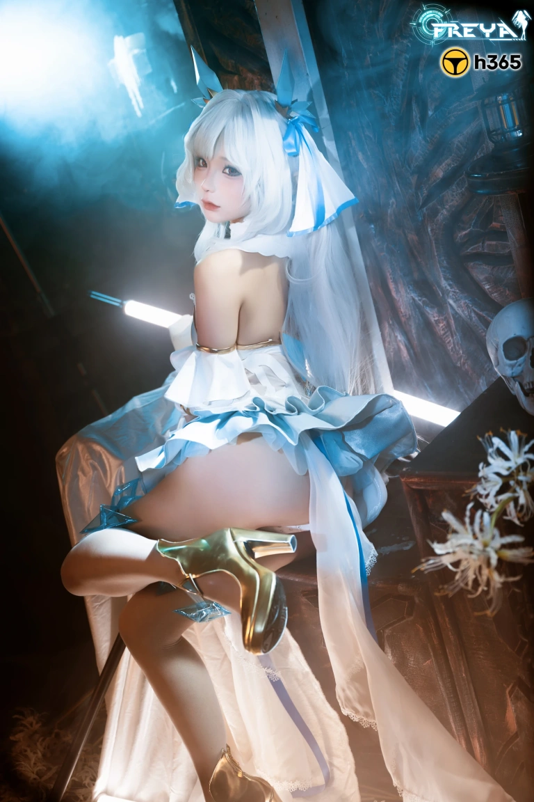 《三月T3订阅《萝姬改》》｜蠢沫沫 · 14张写真