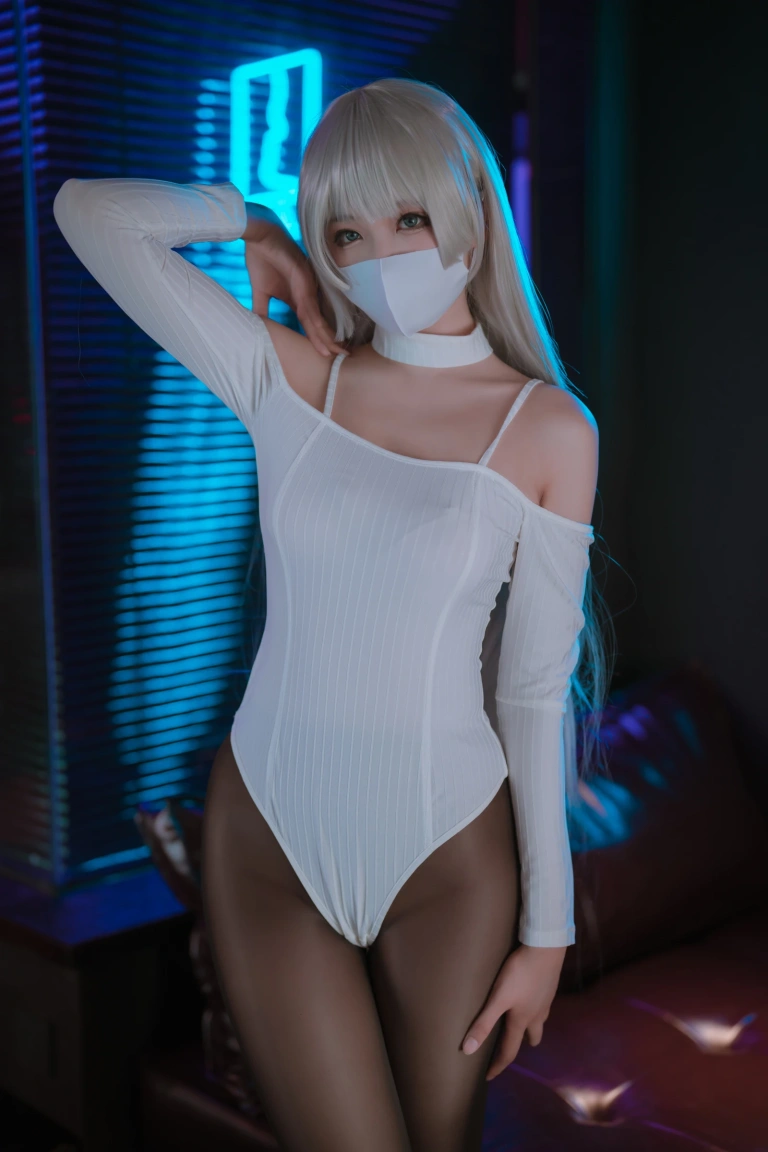 《NO.27 – 高开叉运动鞋 茑》｜轩萧学姐 · 68张写真