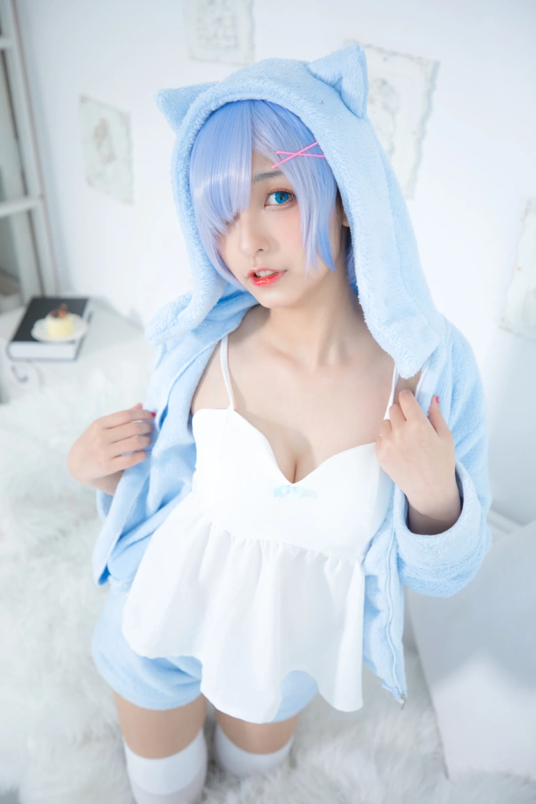 《第二季 序号8：蕾姆《Milk by blue》》｜神楽坂真冬 · 150张写真
