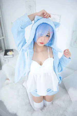 《第二季 序号8：蕾姆《Milk by blue》》｜神楽坂真冬 · 150张写真