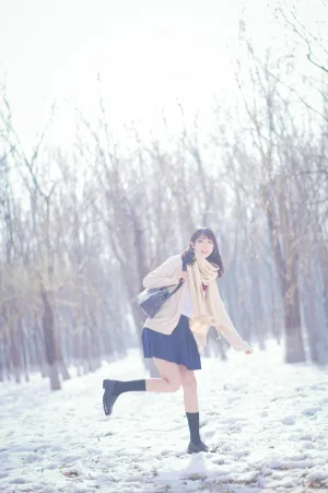 《雪景jk》｜周叽是可爱兔兔 · 15张写真