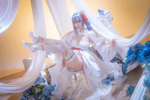 《2025年08月计划B 碧蓝航线 雅努斯 [35P1V-260MB]》｜星之迟迟 · 35张写真、1 个视频