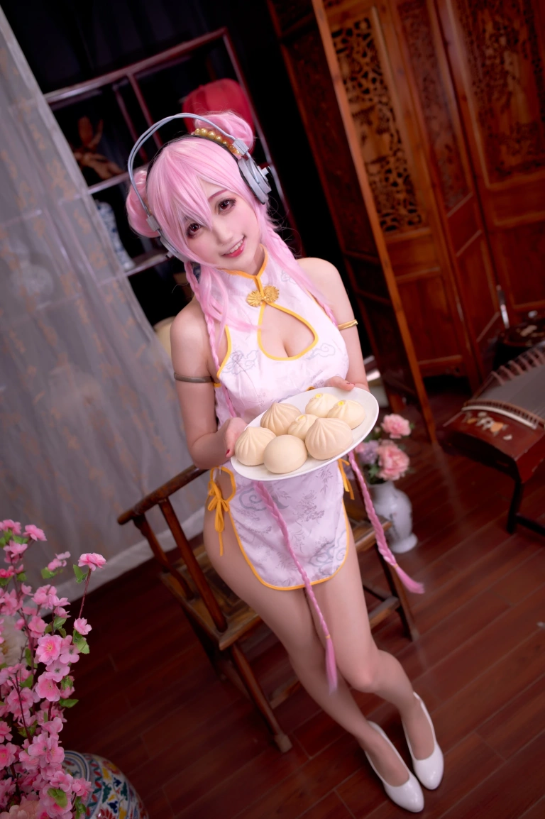 《旗袍索尼子》｜周叽是可爱兔兔 · 14张写真