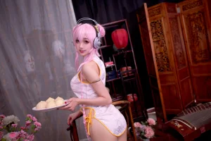 《旗袍索尼子》｜周叽是可爱兔兔 · 14张写真