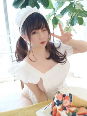 《小厨娘》｜依酱 · 40张写真