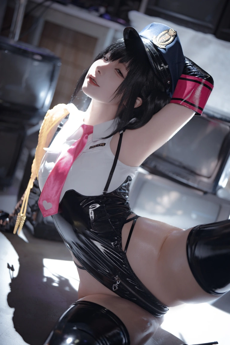 《沙希女警》｜蠢沫沫 · 147张写真