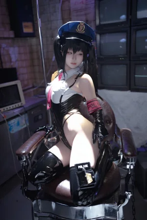 《沙希女警》｜蠢沫沫 · 147张写真