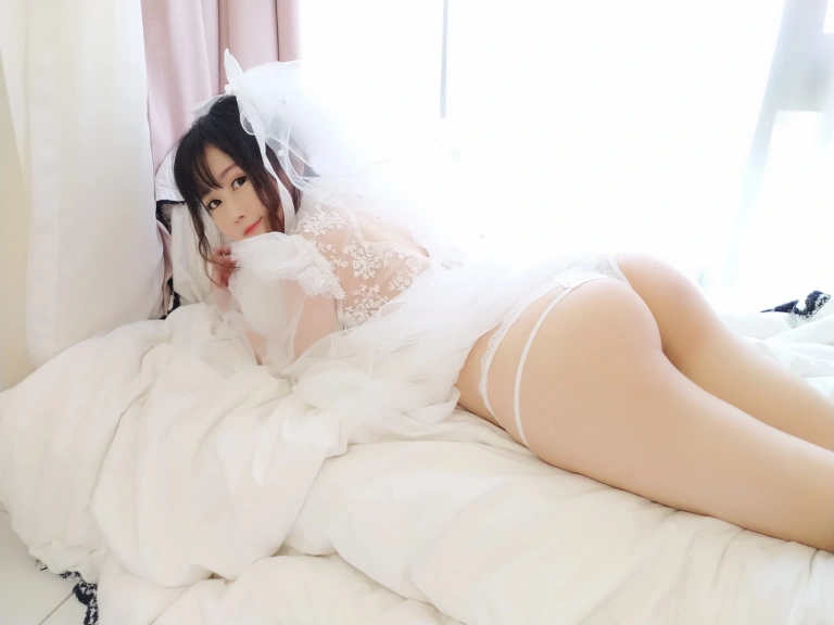 《花嫁》｜依酱 · 40张写真