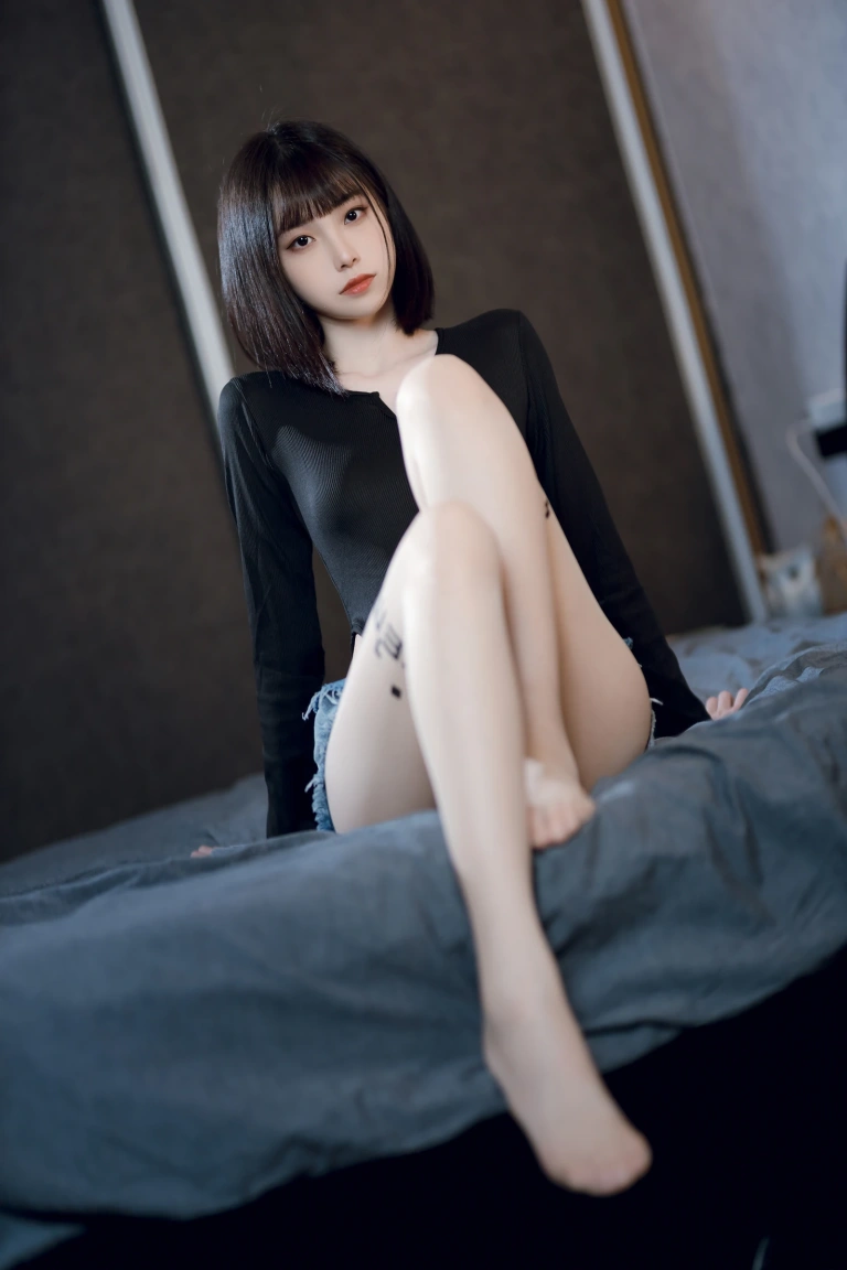 《俄罗斯方块》｜许岚 · 40张写真