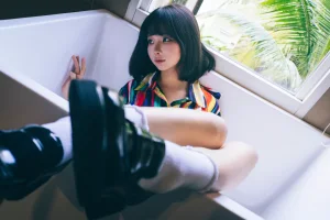 《凝视》｜蠢沫沫 · 57张写真