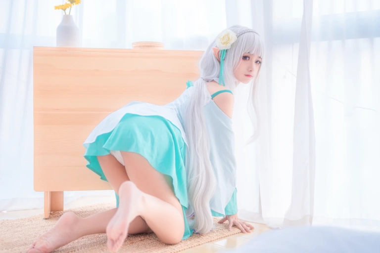 《绿睡衣》｜蠢沫沫 · 40张写真