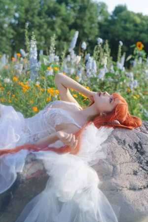 《花丛婚纱》｜蠢沫沫 · 67张写真
