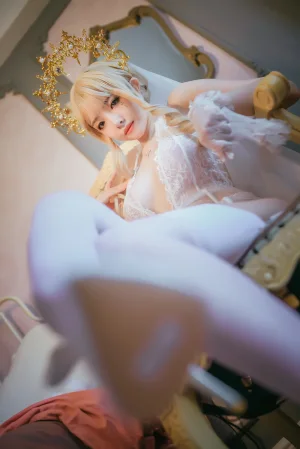 《圣母》｜雯仔不讲道理 · 38张写真