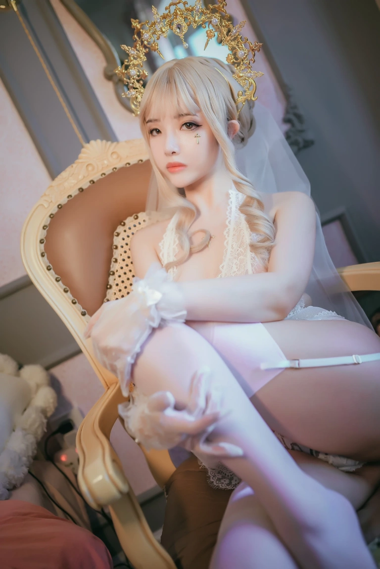 《圣母》｜雯仔不讲道理 · 38张写真
