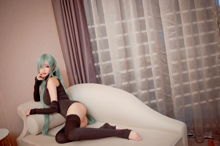 《伊丽莎白连体衣》｜周叽是可爱兔兔 · 15张写真