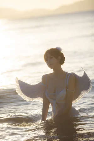 《海边神明少女》｜念雪 · 50张写真