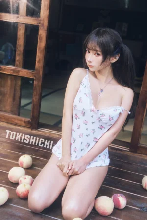 《桃子》｜蠢沫沫 · 41张写真