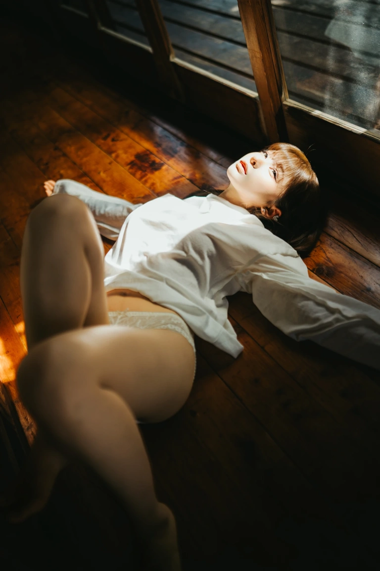 《牛奶》｜蠢沫沫 · 22张写真