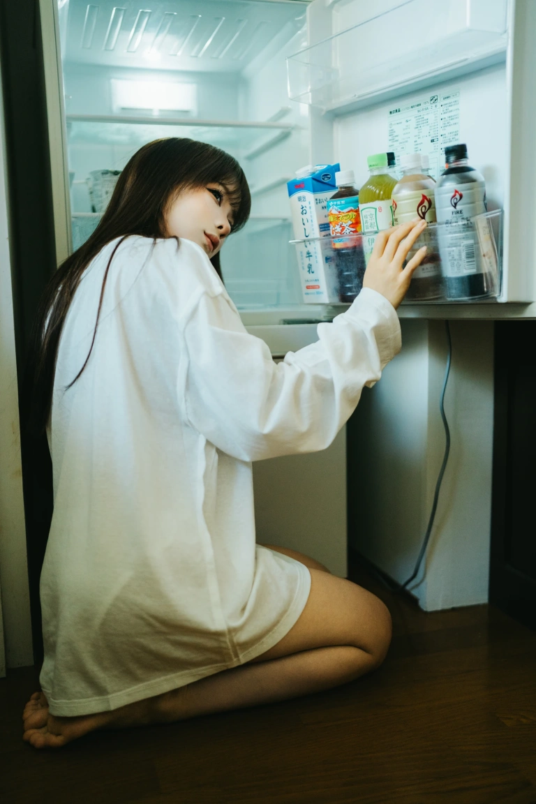 《牛奶》｜蠢沫沫 · 22张写真