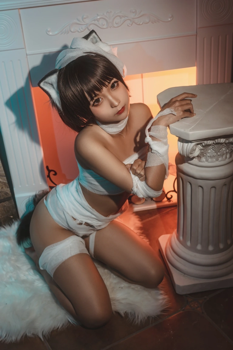《绷带猫》｜蠢沫沫 · 40张写真