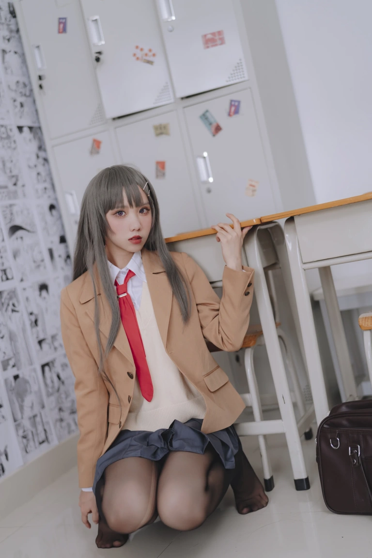 《麻衣校服》｜果咩酱 · 30张写真