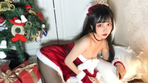 《圣诞 黑丝》｜果咩酱 · 28张写真、3 个视频