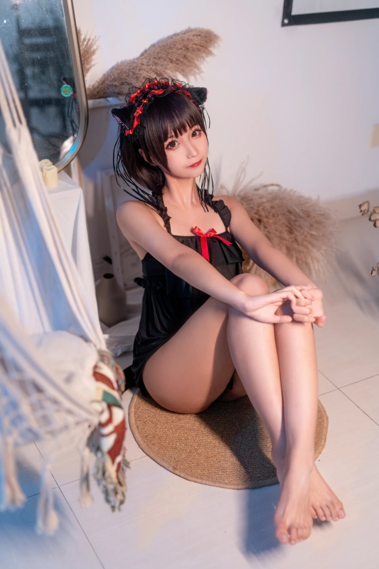 《黑睡裙》｜蠢沫沫 · 40张写真
