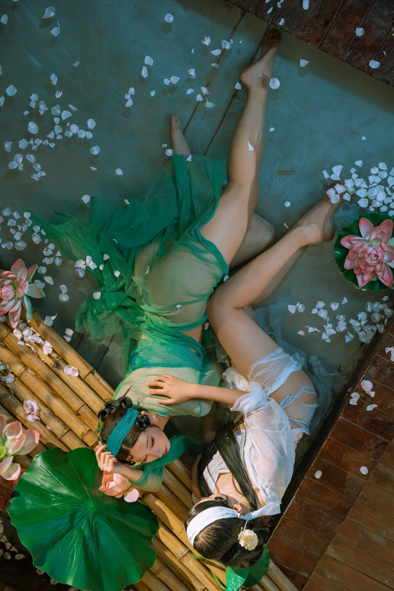 《NO.50 – 白娘子&青蛇》｜轩萧学姐&奶桃桃 · 26张写真、1 个视频