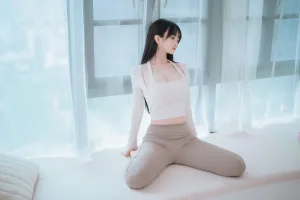 《瑜伽妹妹》｜桜井宁宁 · 111张写真
