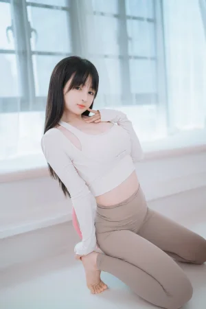 《瑜伽妹妹》｜桜井宁宁 · 111张写真