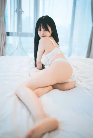 《人妻》｜桜井宁宁 · 51张写真