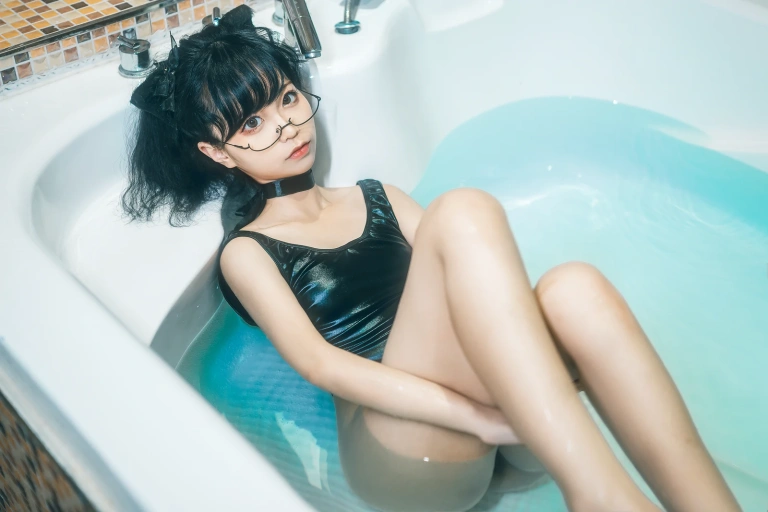 《猫耳死库水》｜蠢沫沫 · 40张写真