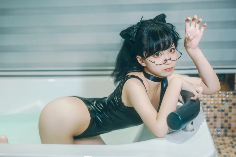 《猫耳死库水》｜蠢沫沫 · 40张写真