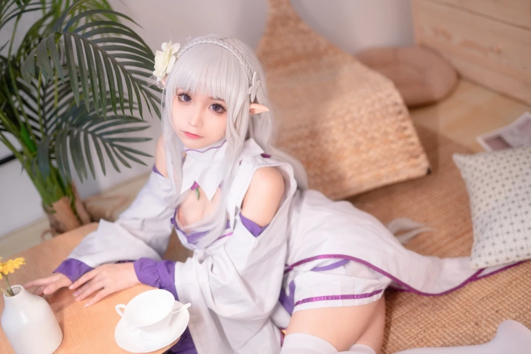 《艾米利亚》｜蠢沫沫 · 46张写真