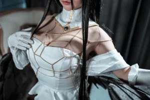 《雅儿贝德原皮》｜蠢沫沫 · 40张写真