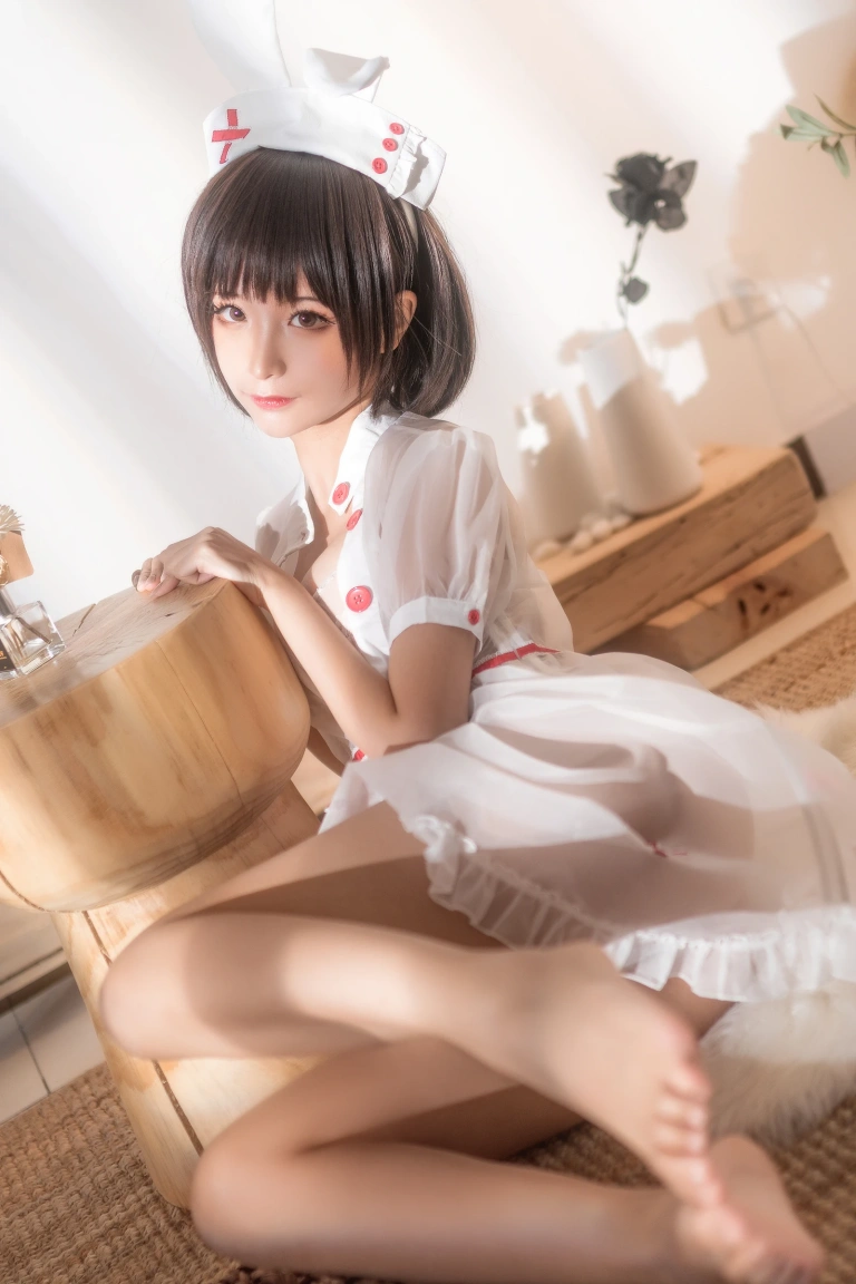 《透明护士》｜蠢沫沫 · 60张写真