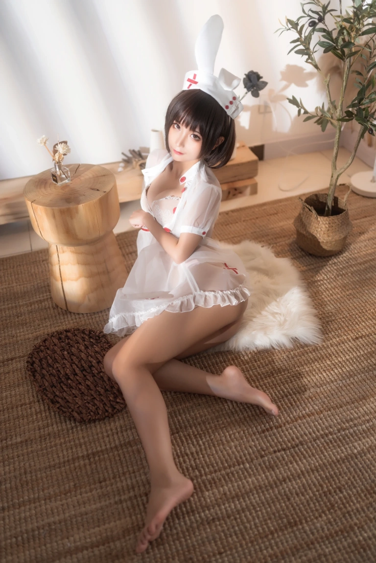 《透明护士》｜蠢沫沫 · 60张写真