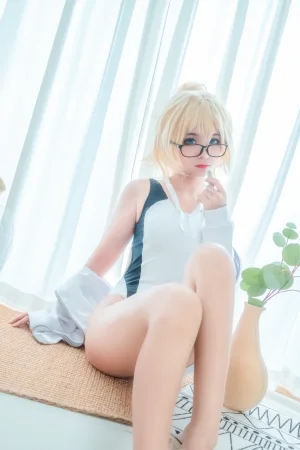 《贞德》｜蠢沫沫 · 40张写真